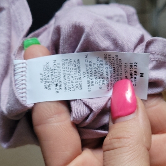 Shop Basic lavender Heart Applique Tanksize M - Picture 5 of 6